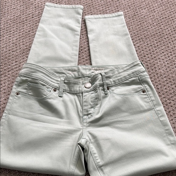 The Limited - Skinny Ankle 678- Size 2R - Picture 2 of 4